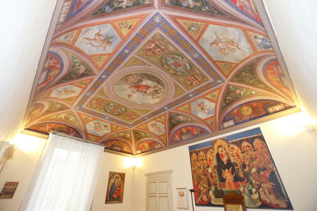 Residenza D'Epoca Montanini Bed & Breakfast Siena Exterior photo